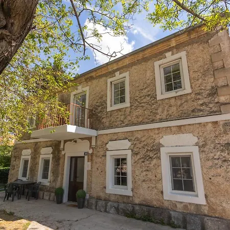 Casa Del Minatore بيت للعطل Siveric
