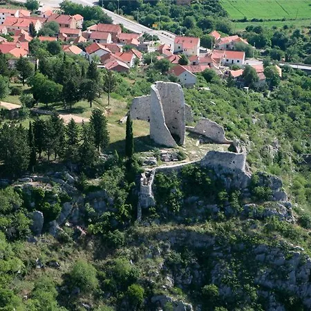Casa Del Minatore بيت للعطل Siveric